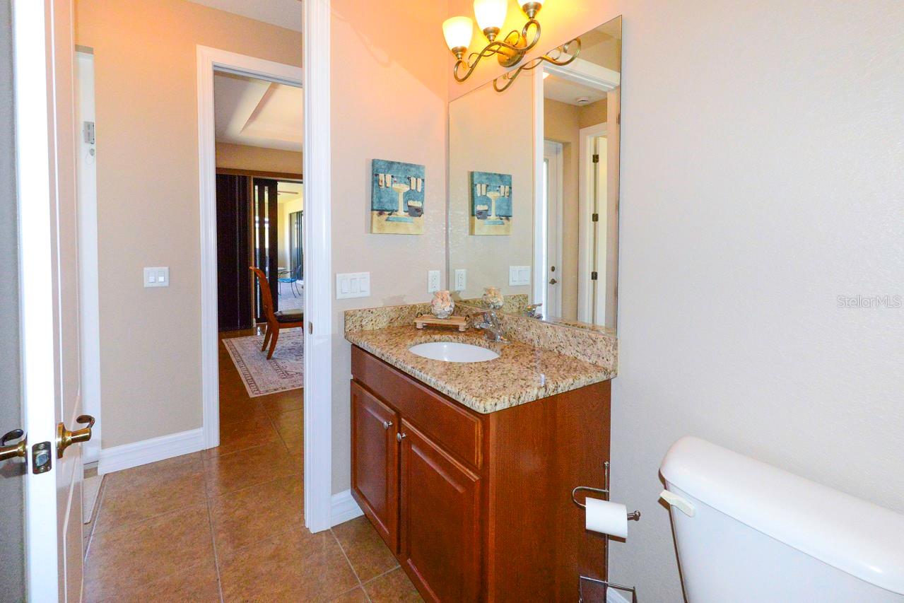 Listing photo id 27 for 3606 Whippoorwill Boulevard