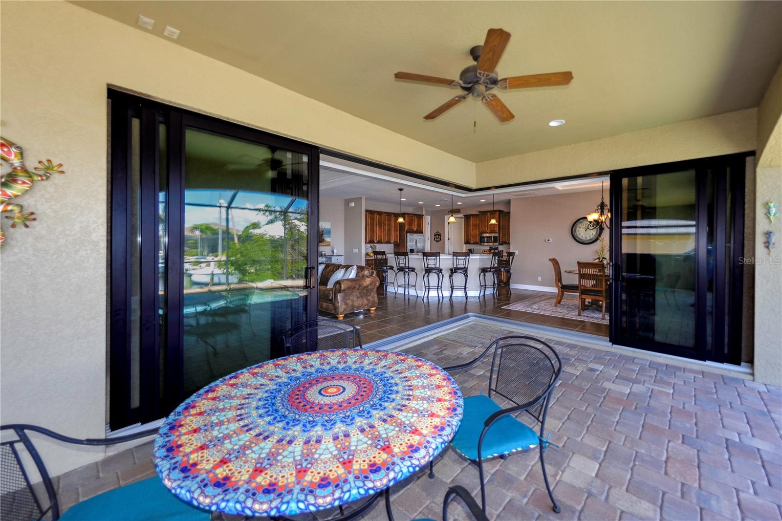 Listing photo id 33 for 3606 Whippoorwill Boulevard