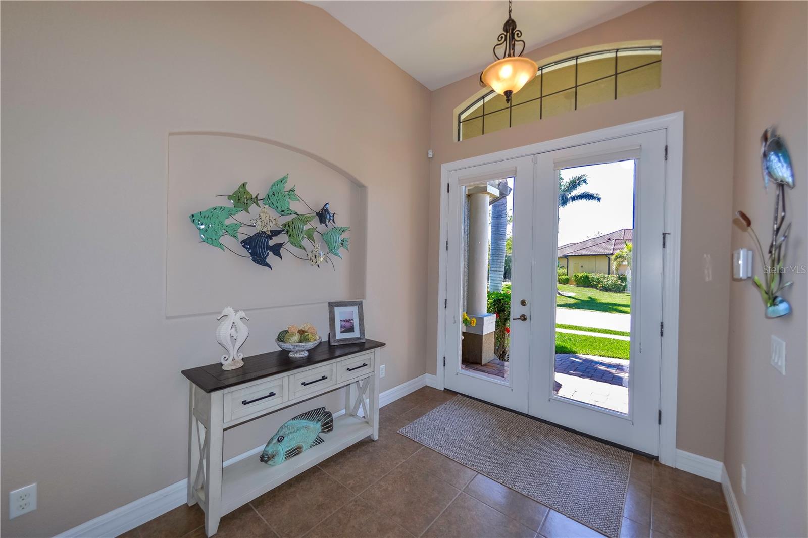 Listing photo id 2 for 3606 Whippoorwill Boulevard