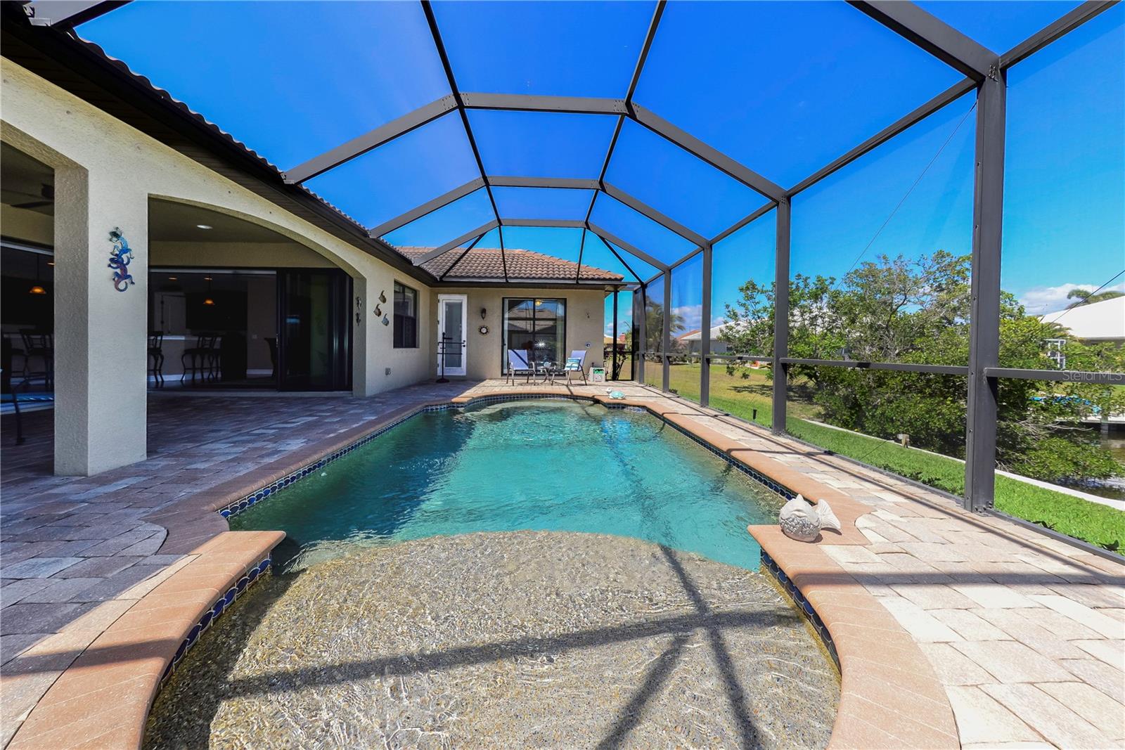 Listing photo id 38 for 3606 Whippoorwill Boulevard