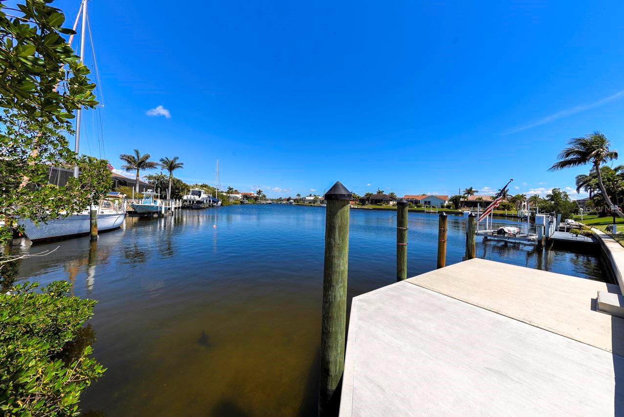 Listing photo id 43 for 3606 Whippoorwill Boulevard