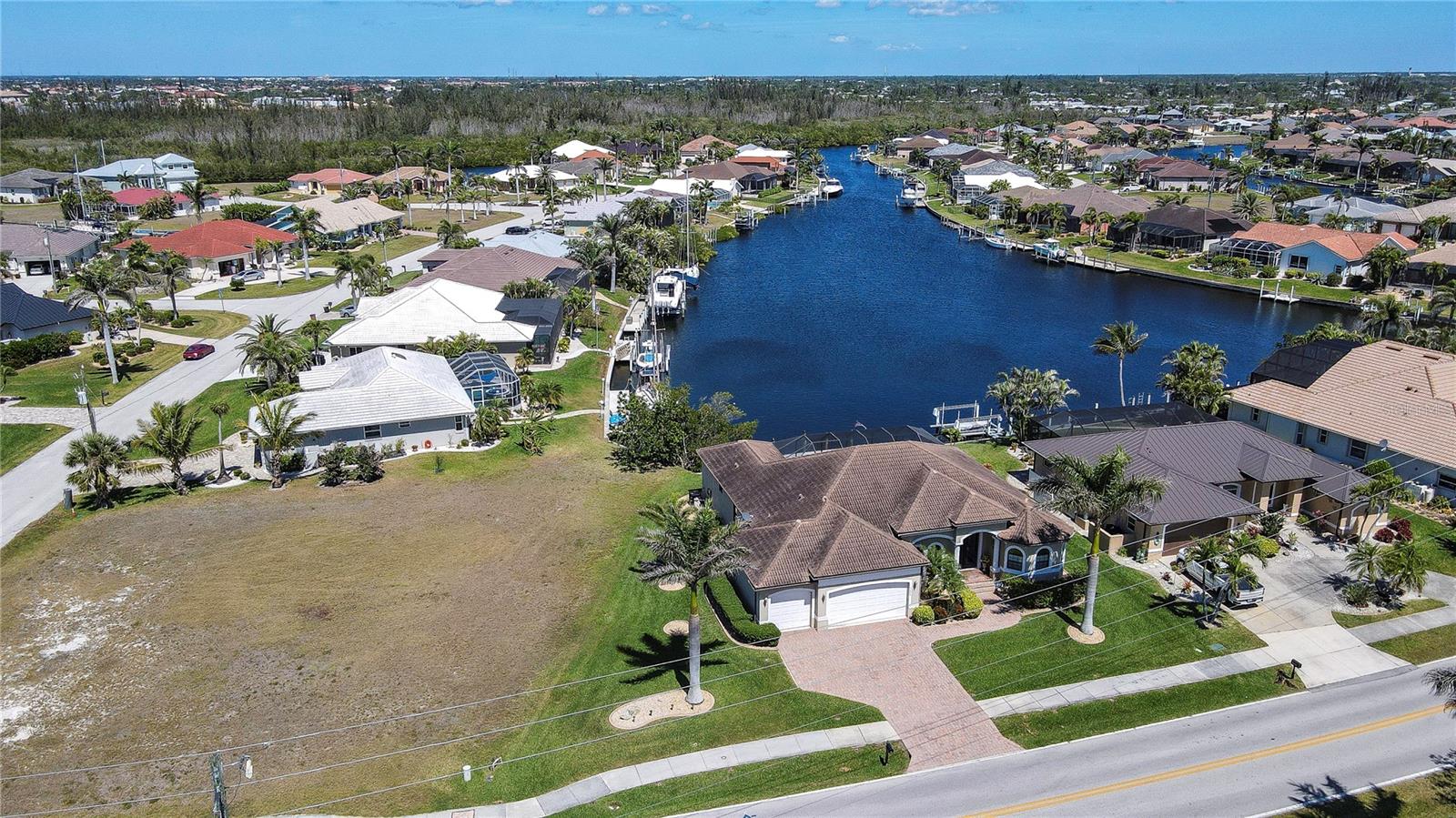 Listing photo id 51 for 3606 Whippoorwill Boulevard