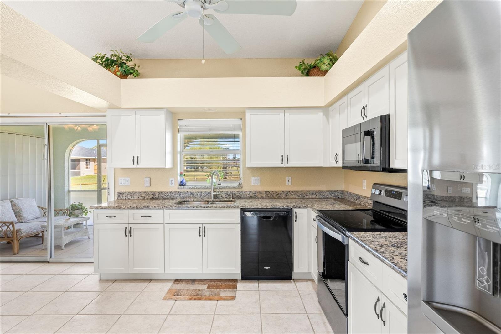 Image 10 of 37 For 25730 Deep Creek Boulevard