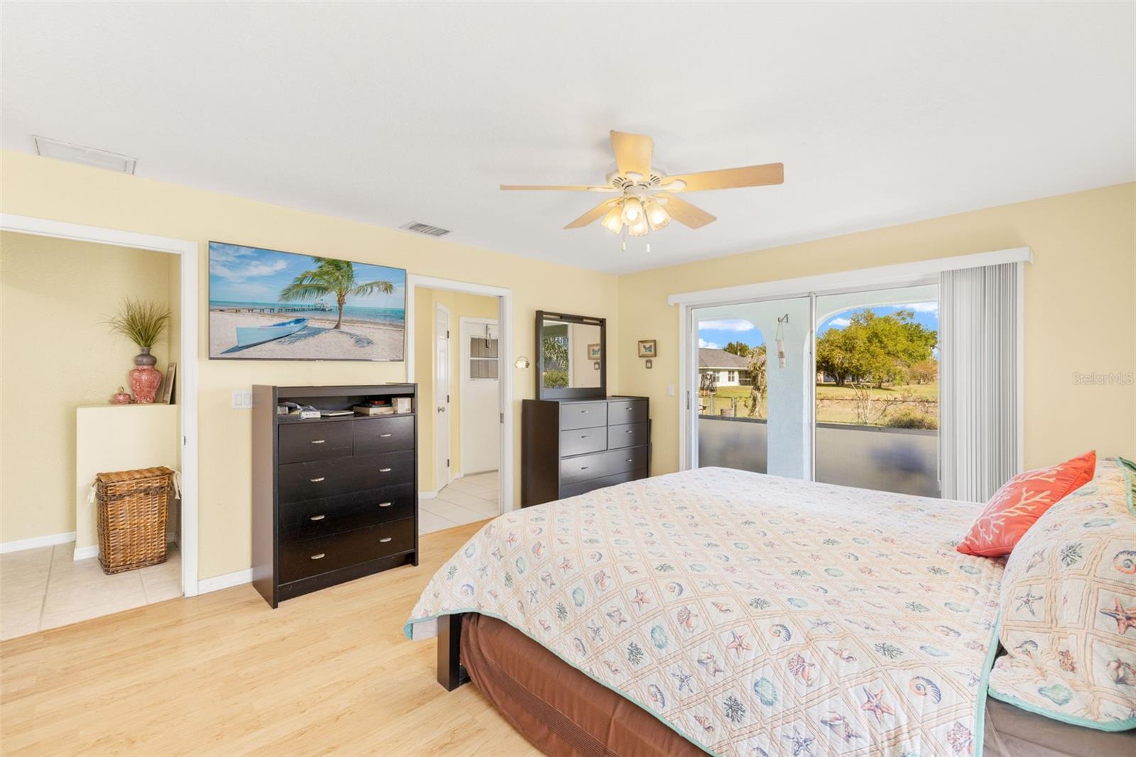 Image 14 of 37 For 25730 Deep Creek Boulevard