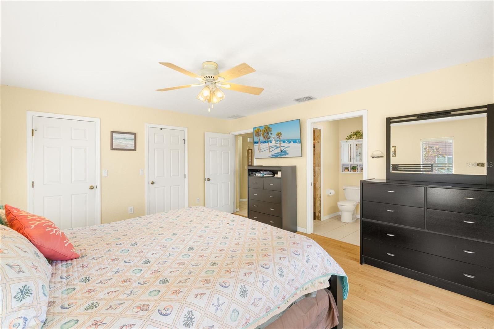 Image 15 of 37 For 25730 Deep Creek Boulevard
