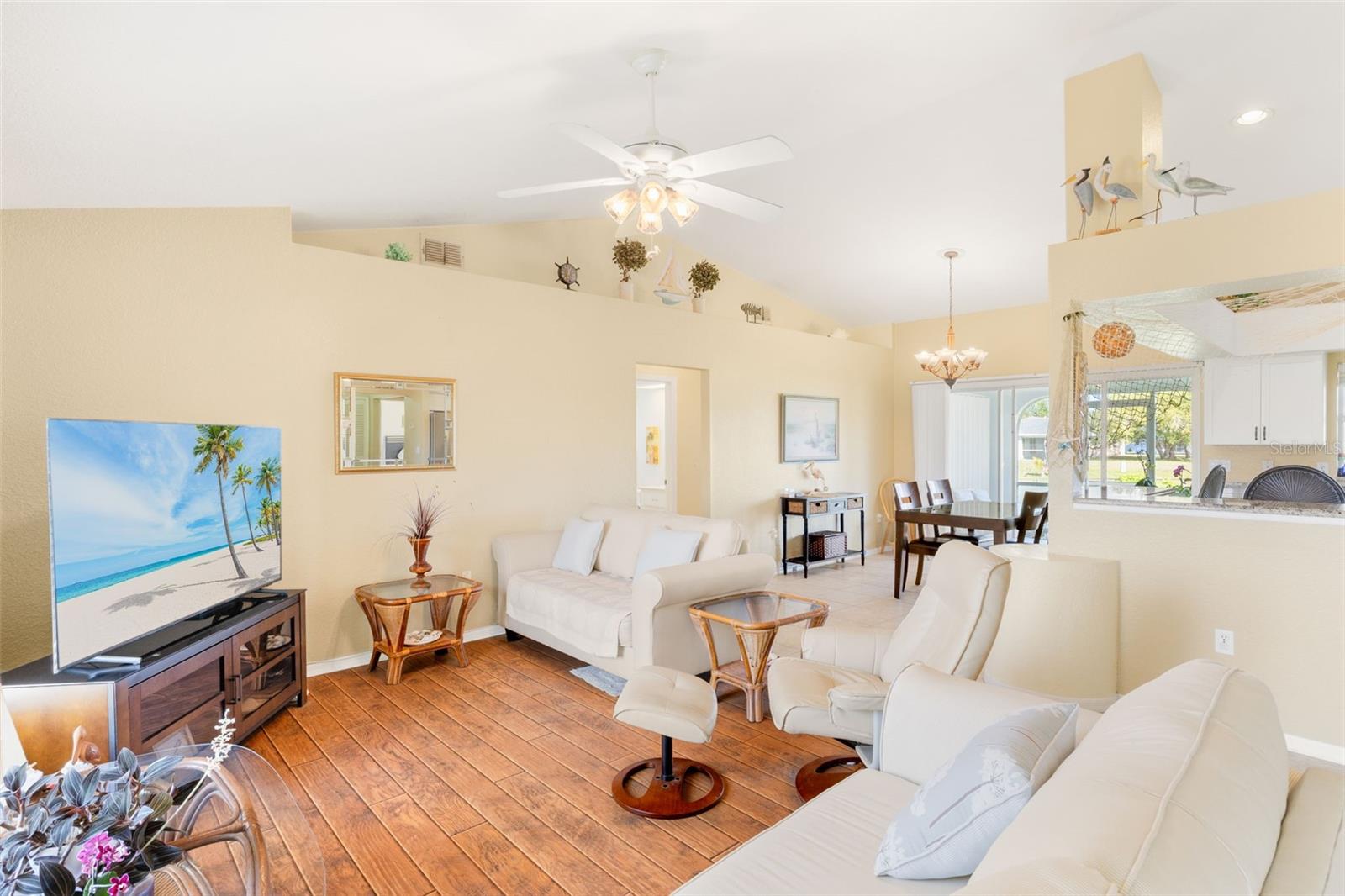 Image 8 of 37 For 25730 Deep Creek Boulevard
