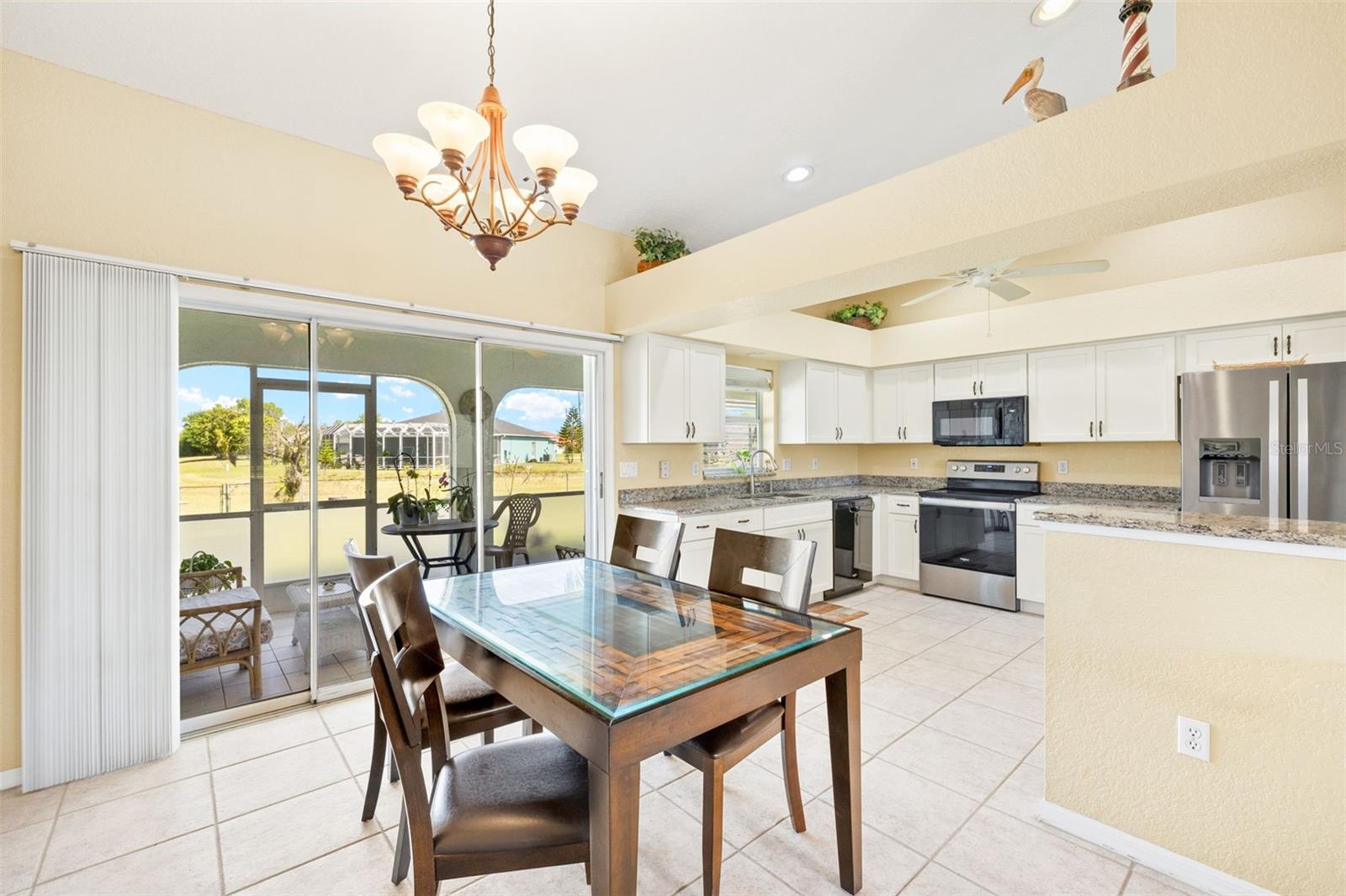 Image 9 of 37 For 25730 Deep Creek Boulevard