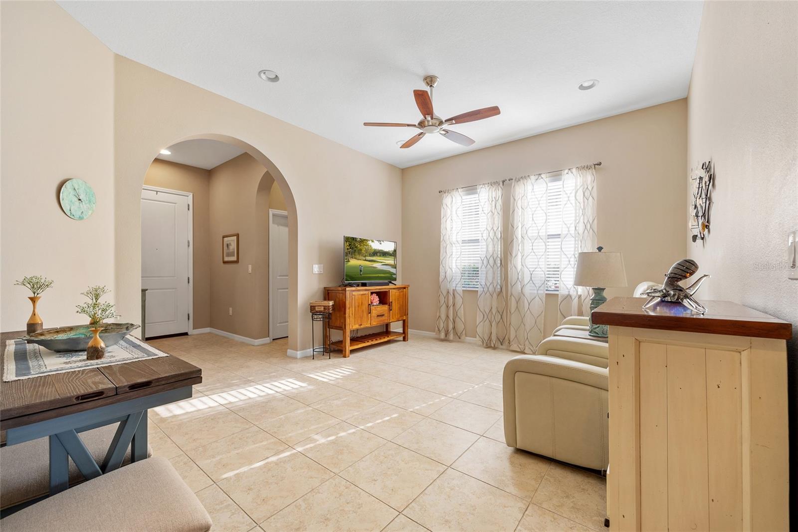 Image 9 of 54 For 10357 Crooked Creek Drive