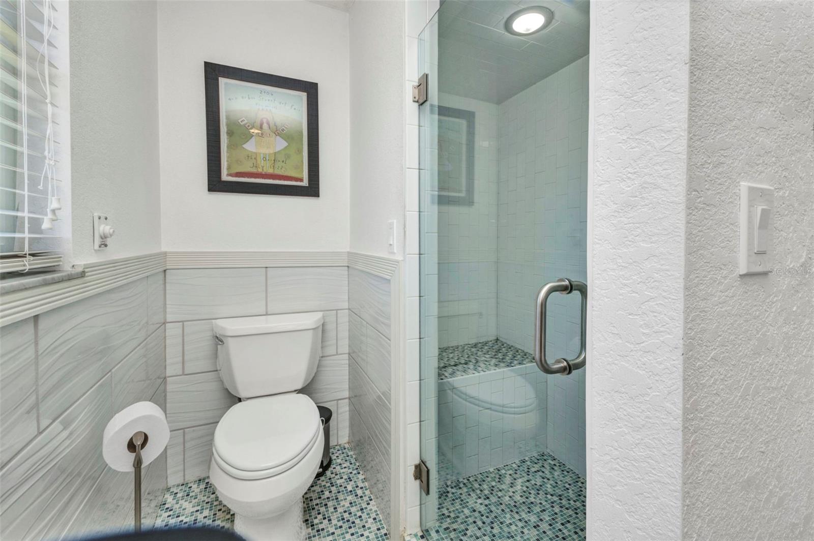 Image 18 of 45 For 122 Colonial Street Se