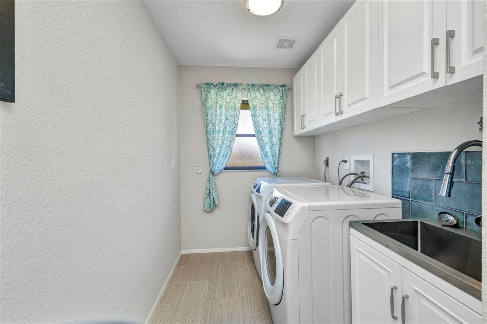 Image 31 of 45 For 122 Colonial Street Se