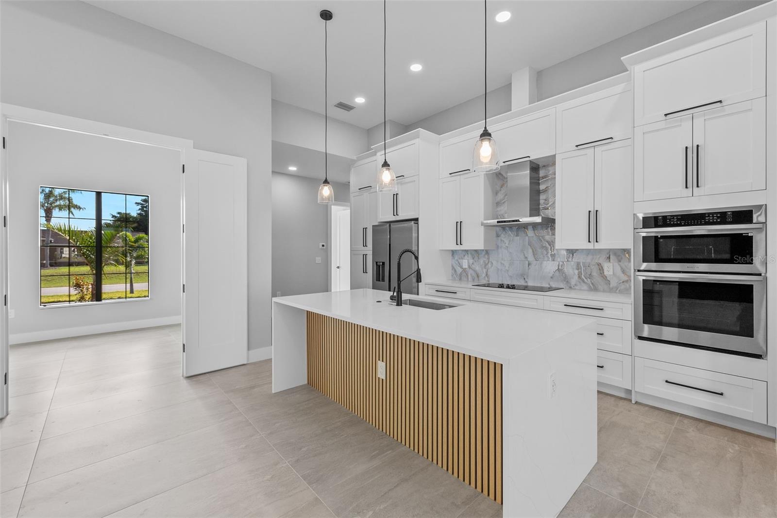 Image 13 of 41 For 2716 13th Avenue