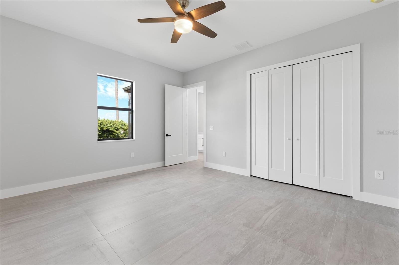 Image 19 of 41 For 2716 13th Avenue