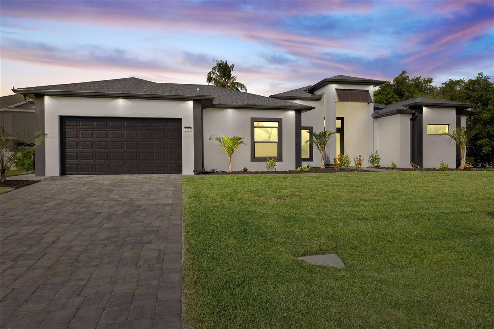 Image 2 of 41 For 2716 13th Avenue