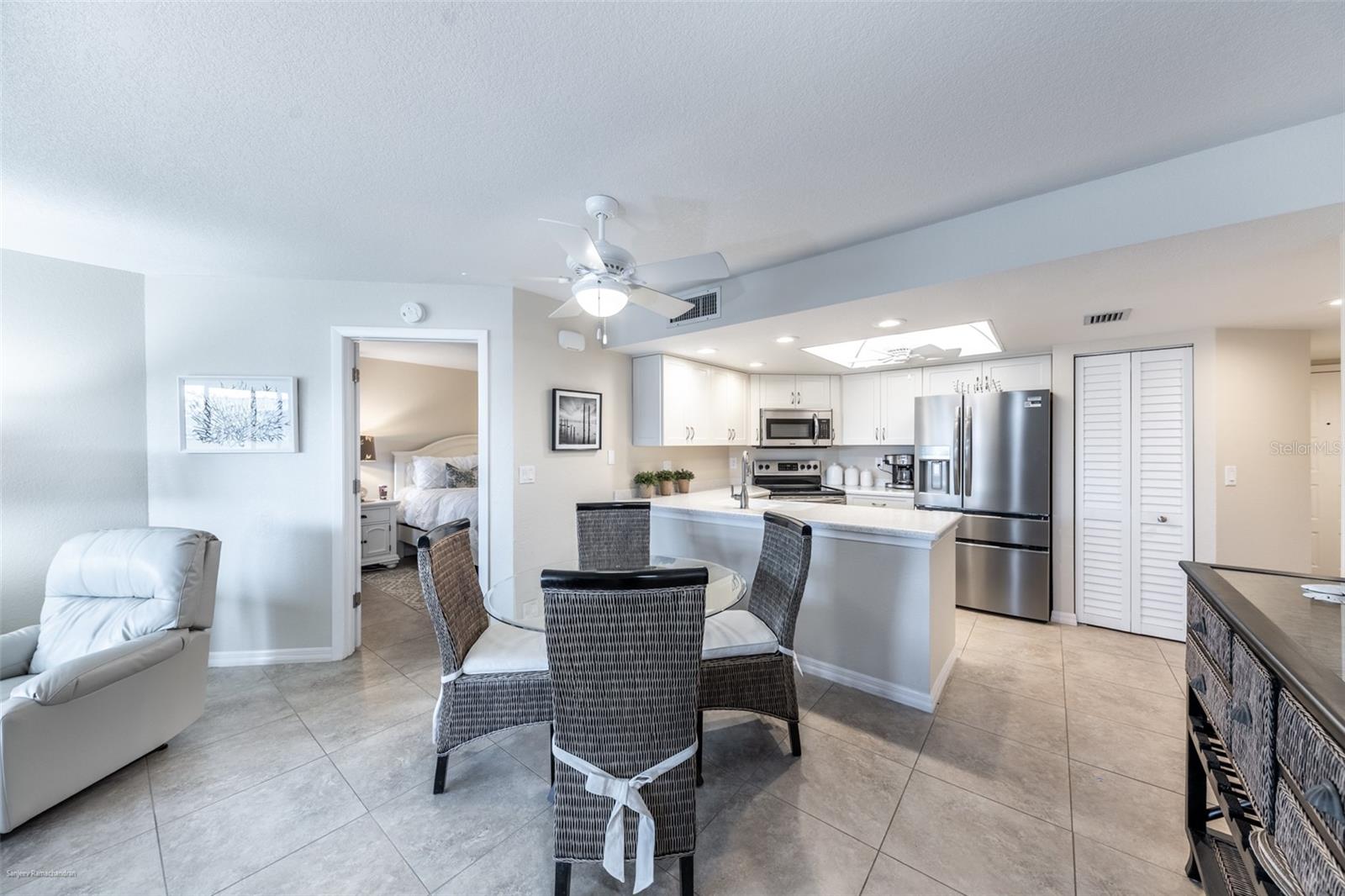Image 11 of 61 For 2601 Marion Avenue 45a
