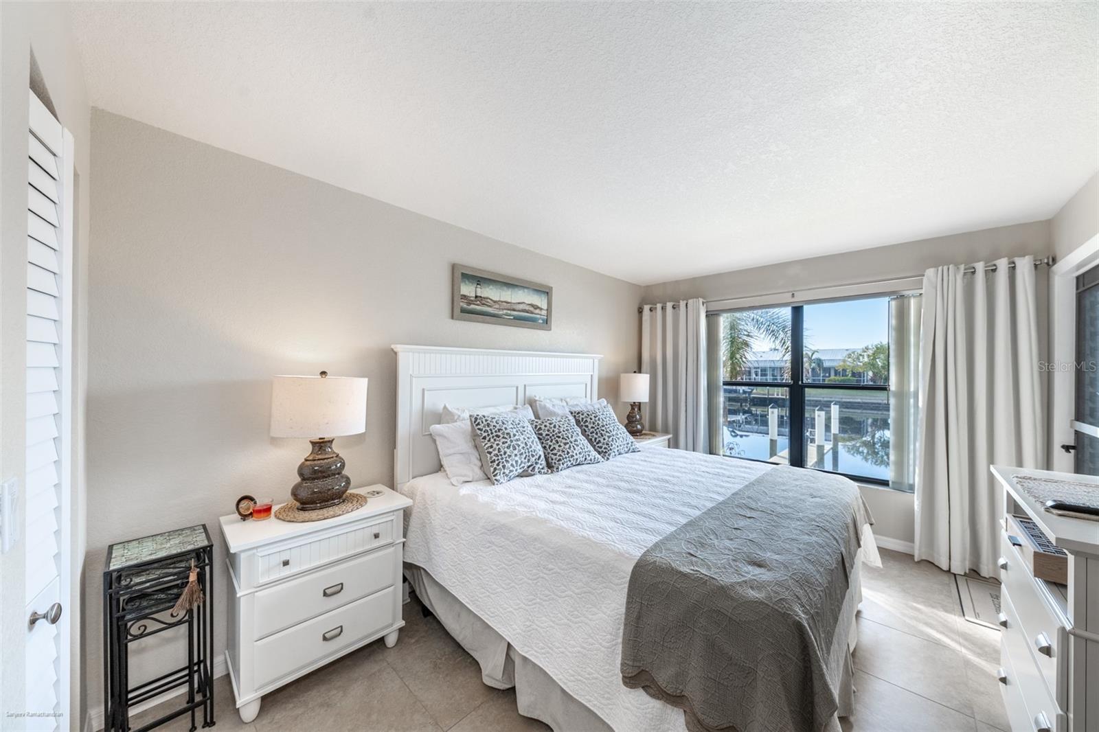 Image 28 of 61 For 2601 Marion Avenue 45a