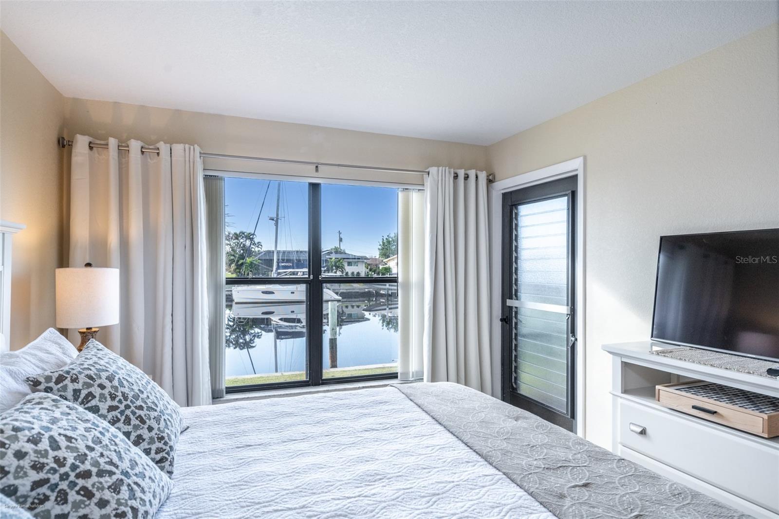 Image 31 of 61 For 2601 Marion Avenue 45a