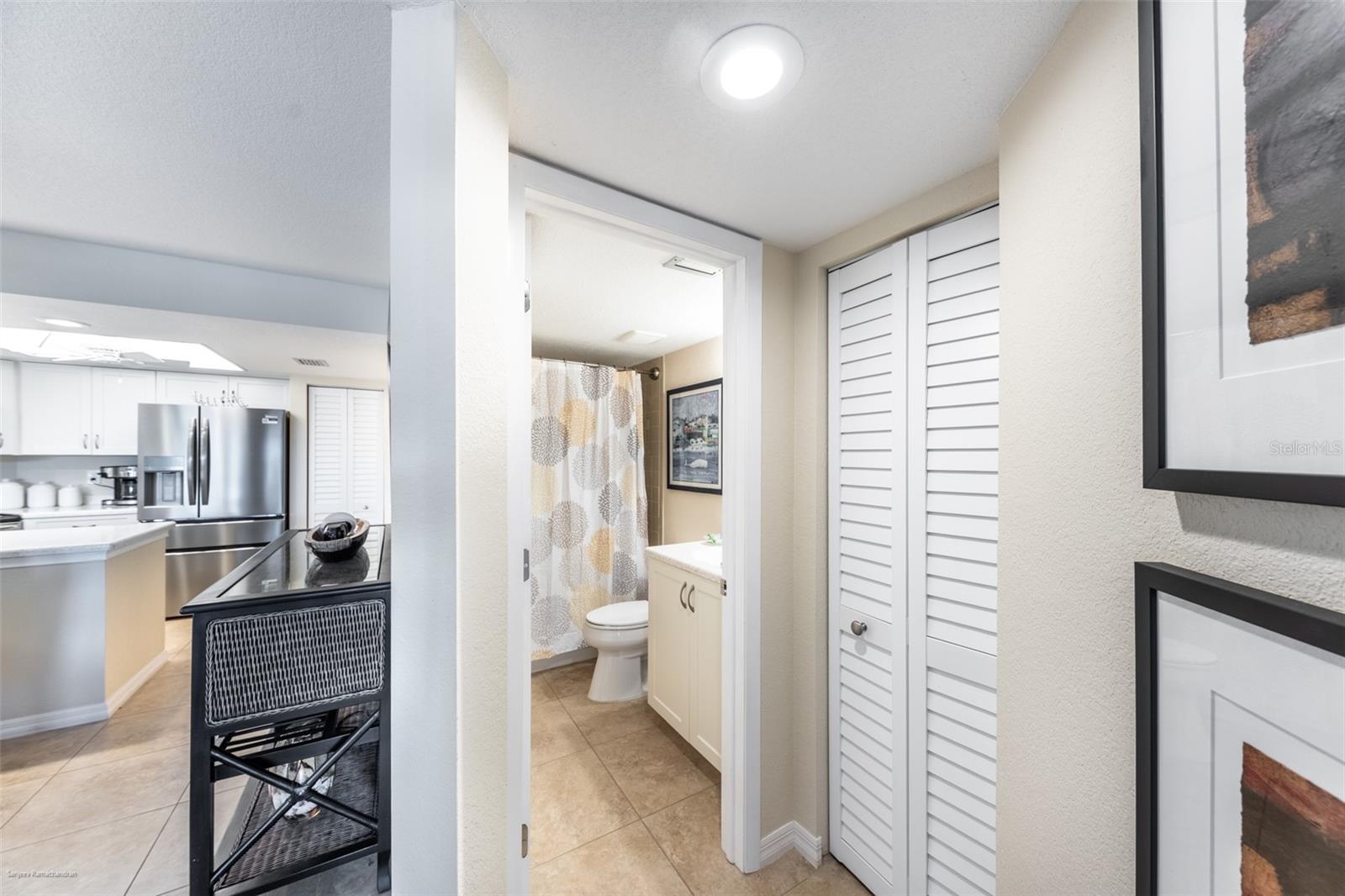 Image 32 of 61 For 2601 Marion Avenue 45a