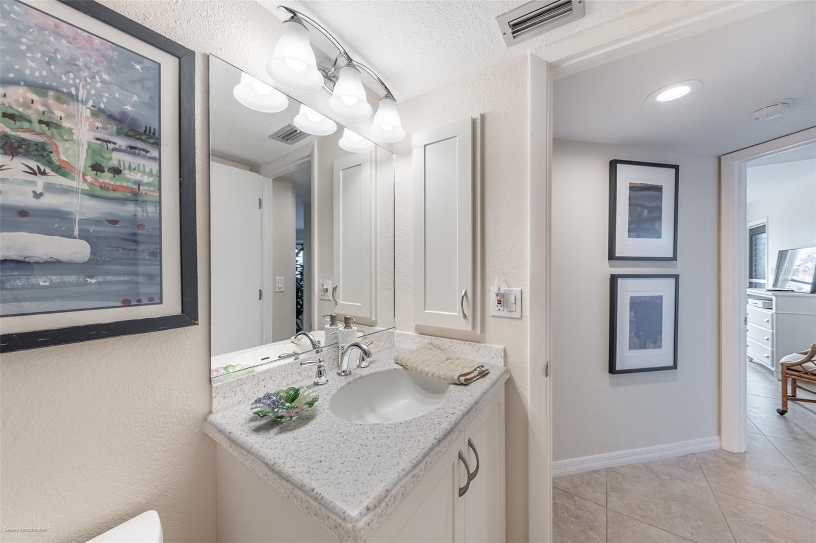 Image 34 of 61 For 2601 Marion Avenue 45a