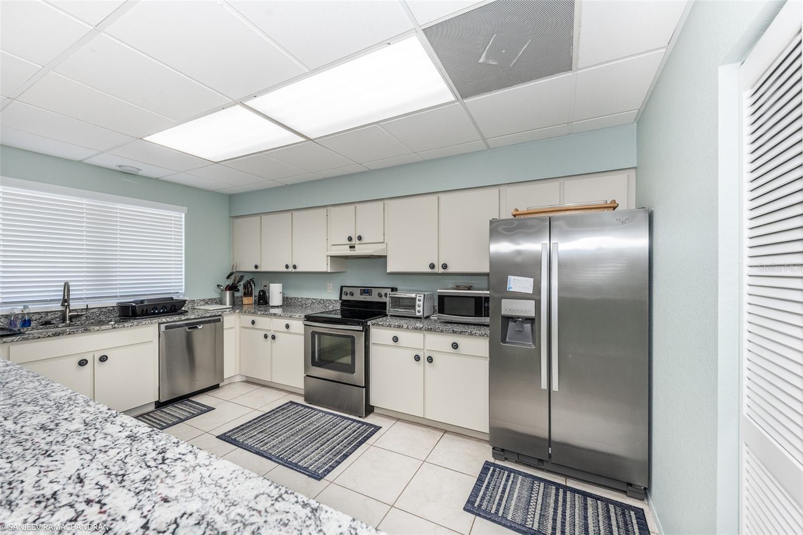 Image 54 of 61 For 2601 Marion Avenue 45a