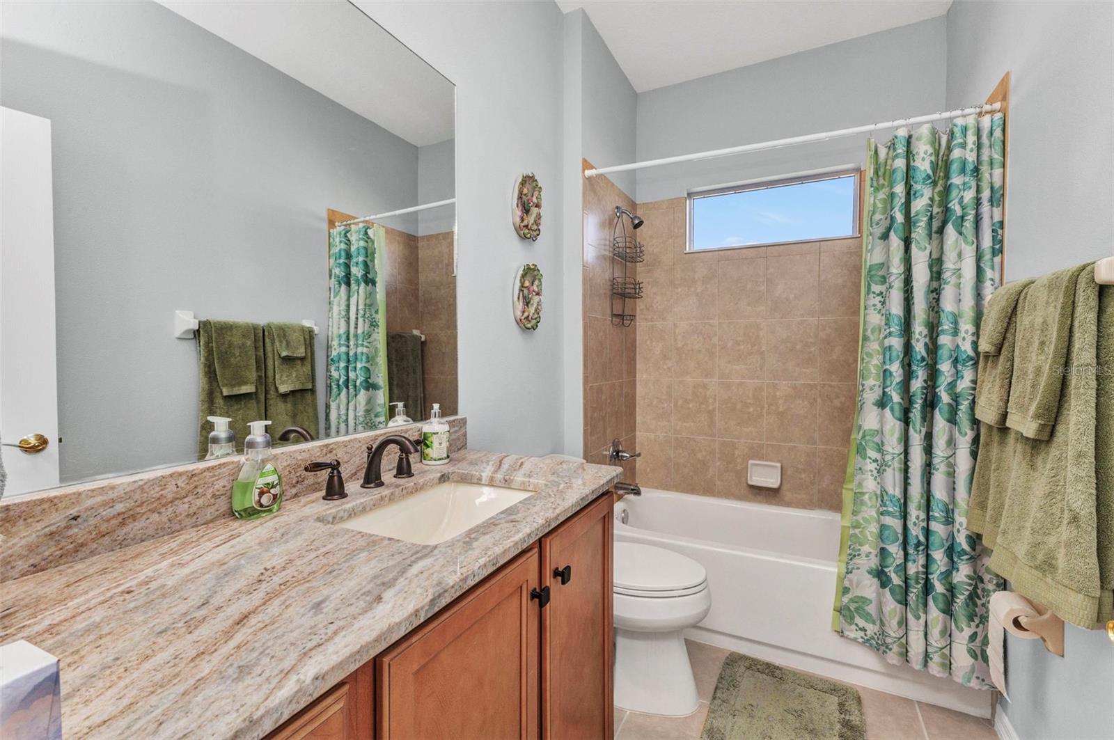 Image 20 of 44 For 24371 Westgate Boulevard