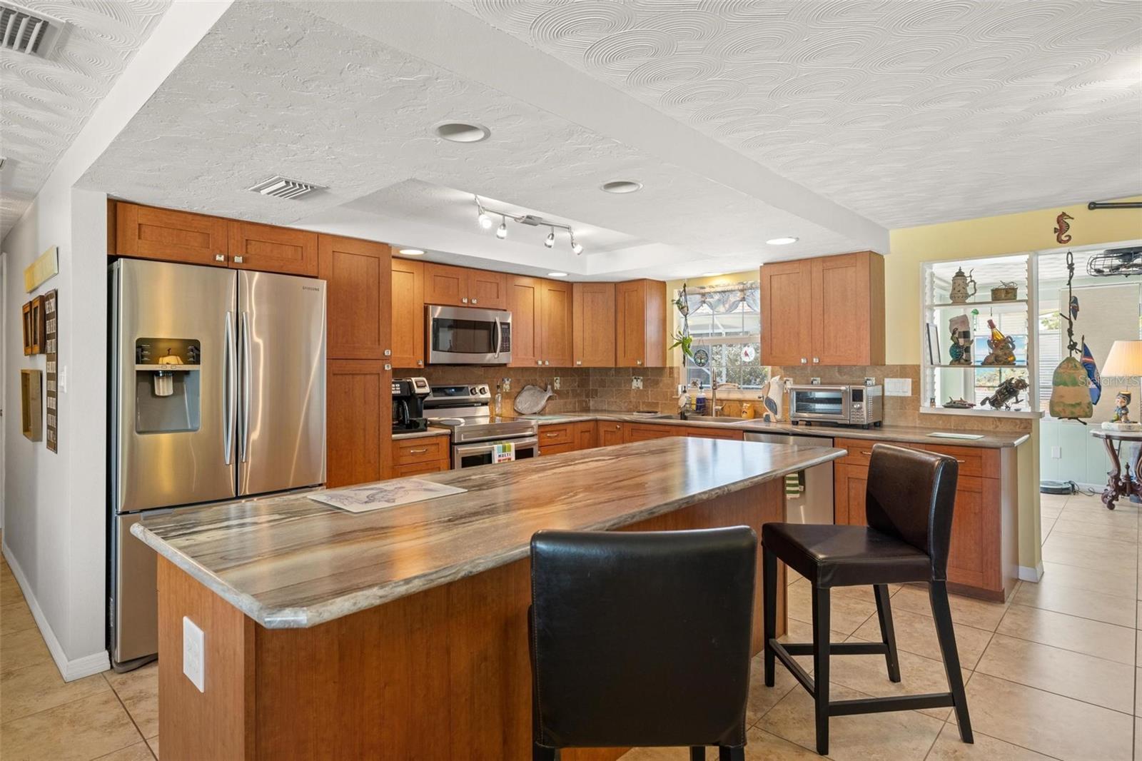 Image 14 of 61 For 4279 Harbor Boulevard