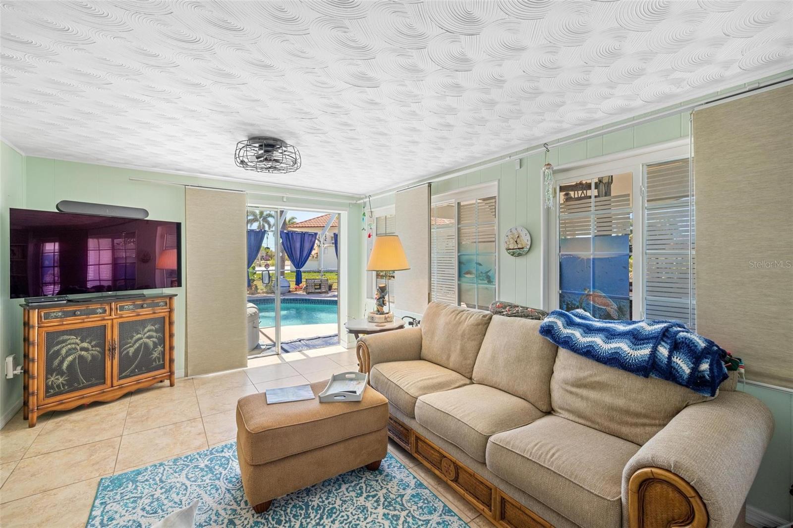 Image 15 of 61 For 4279 Harbor Boulevard