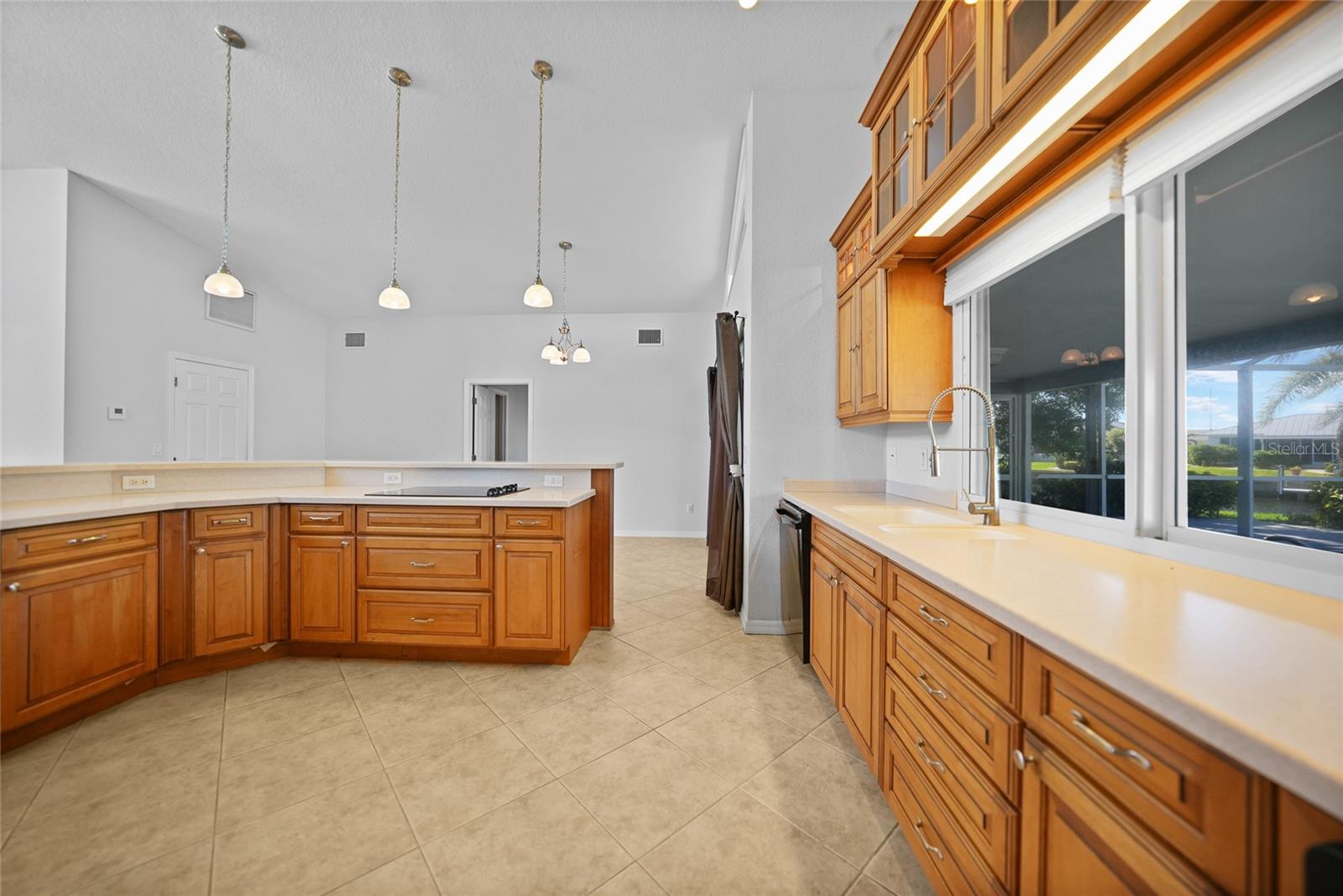 Image 12 of 51 For 955 Don Juan Court