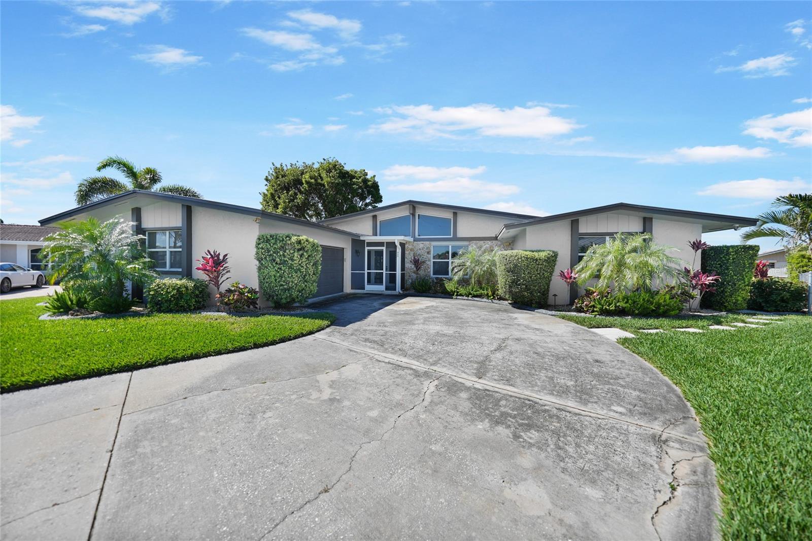 Image 2 of 51 For 955 Don Juan Court