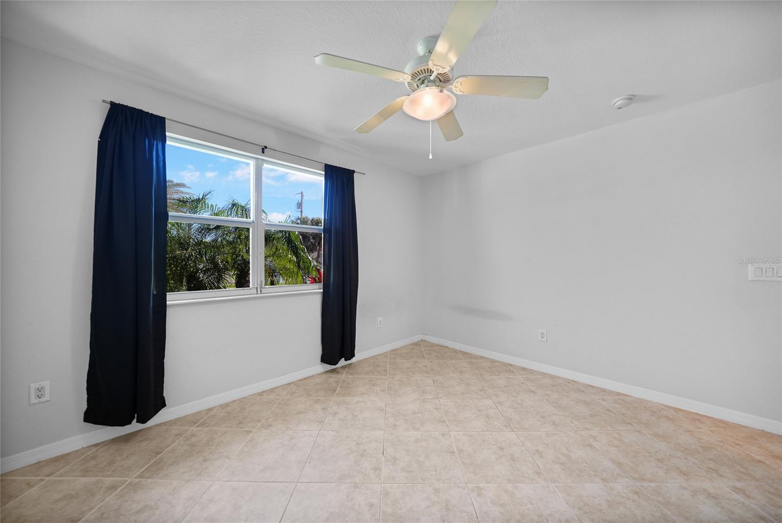 Image 32 of 51 For 955 Don Juan Court