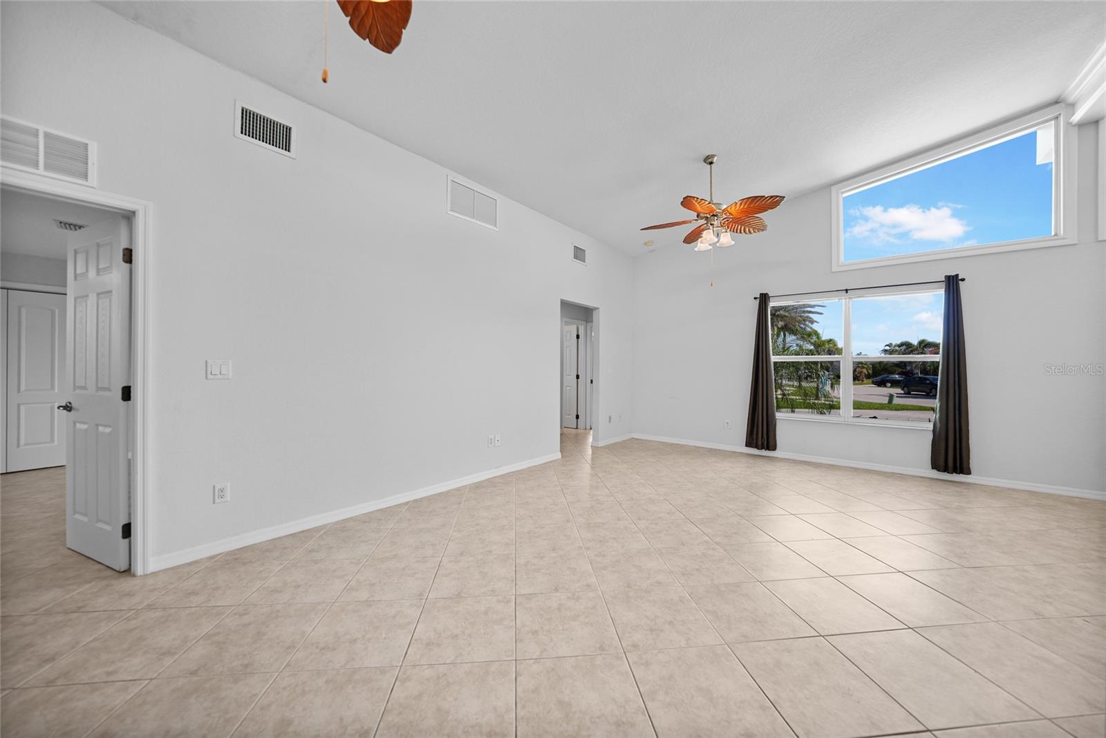 Image 4 of 51 For 955 Don Juan Court