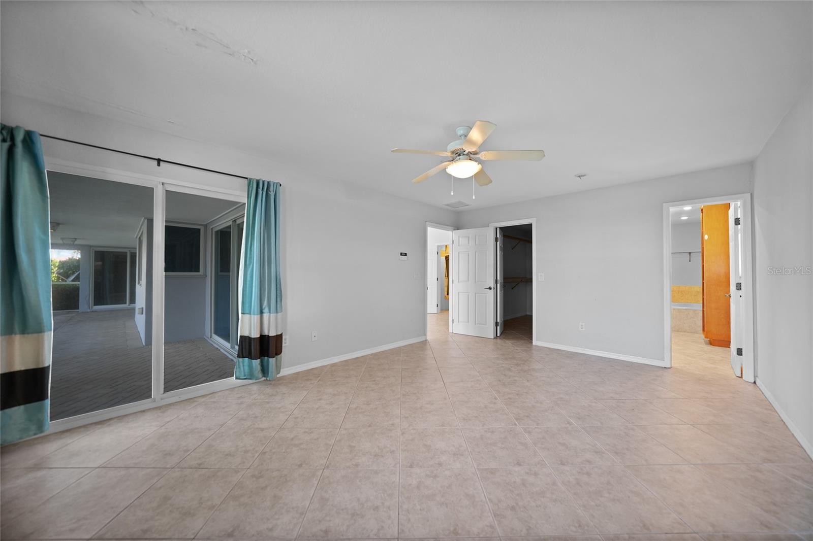 Image 43 of 51 For 955 Don Juan Court
