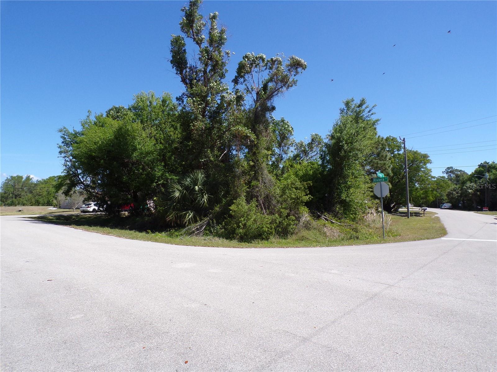 Details for 4704 Fairway Drive N, PUNTA GORDA, FL 33982