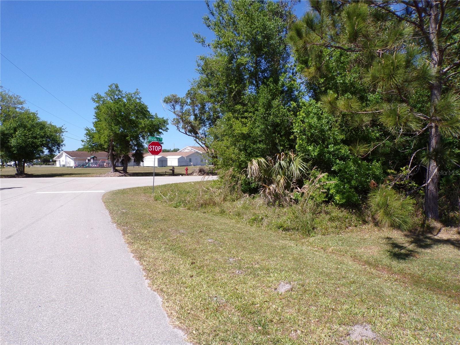 Image 11 of 13 For 4704 Fairway Drive N