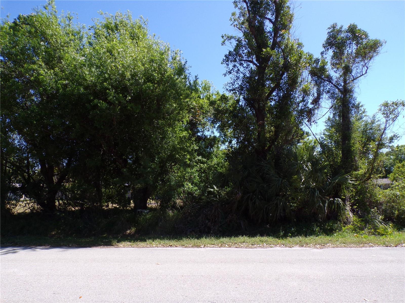 Image 2 of 13 For 4704 Fairway Drive N