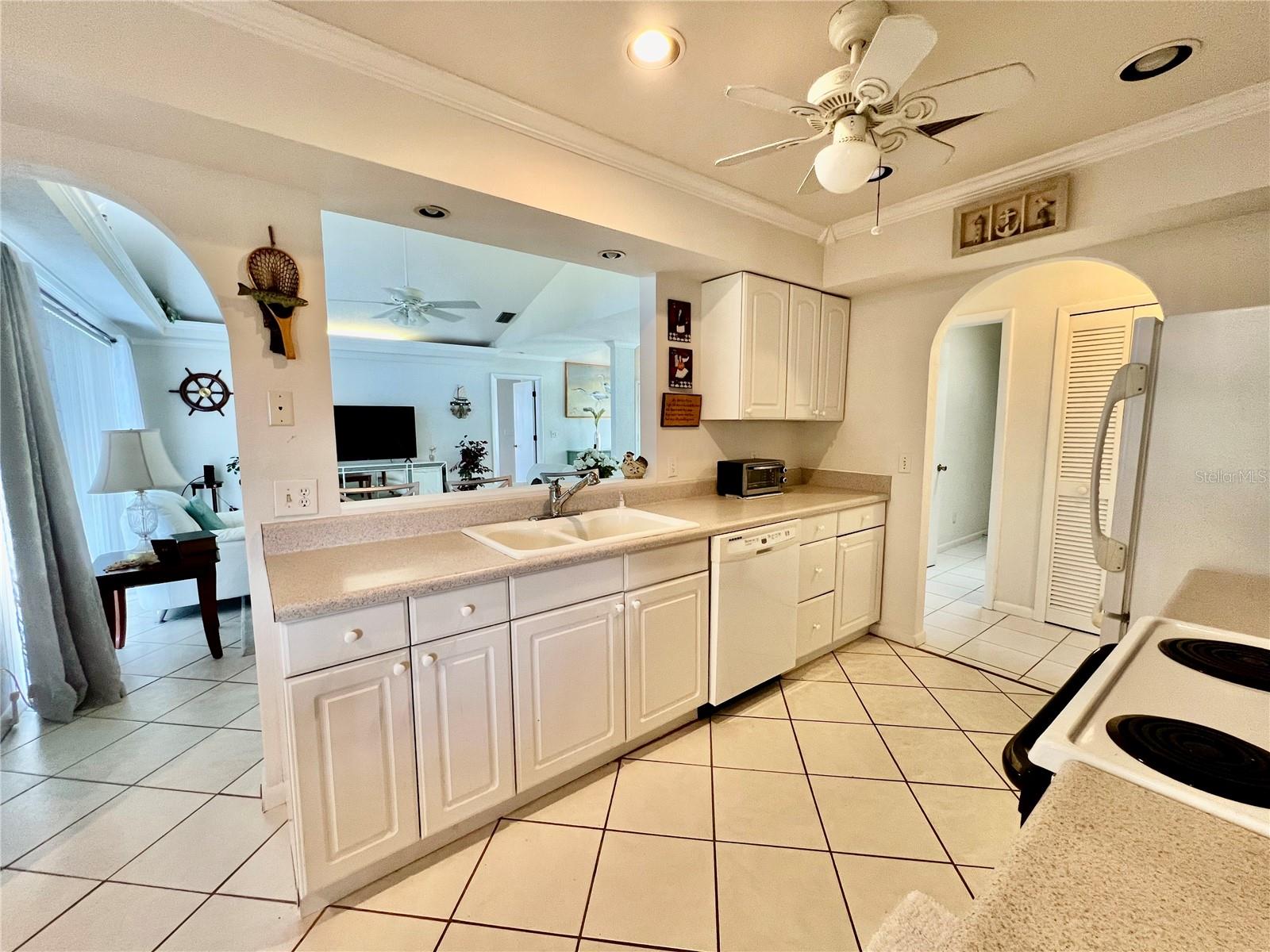 Image 15 of 37 For 2095 Ellery Street