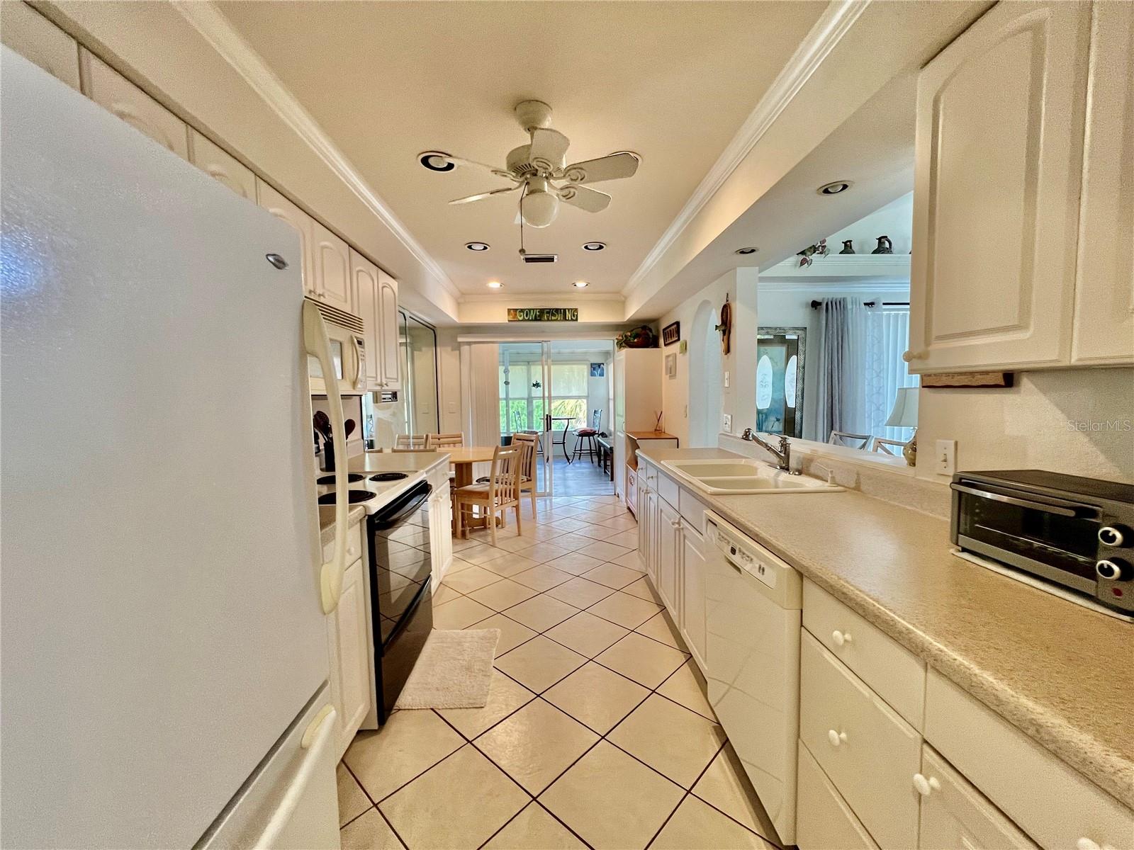 Image 16 of 37 For 2095 Ellery Street