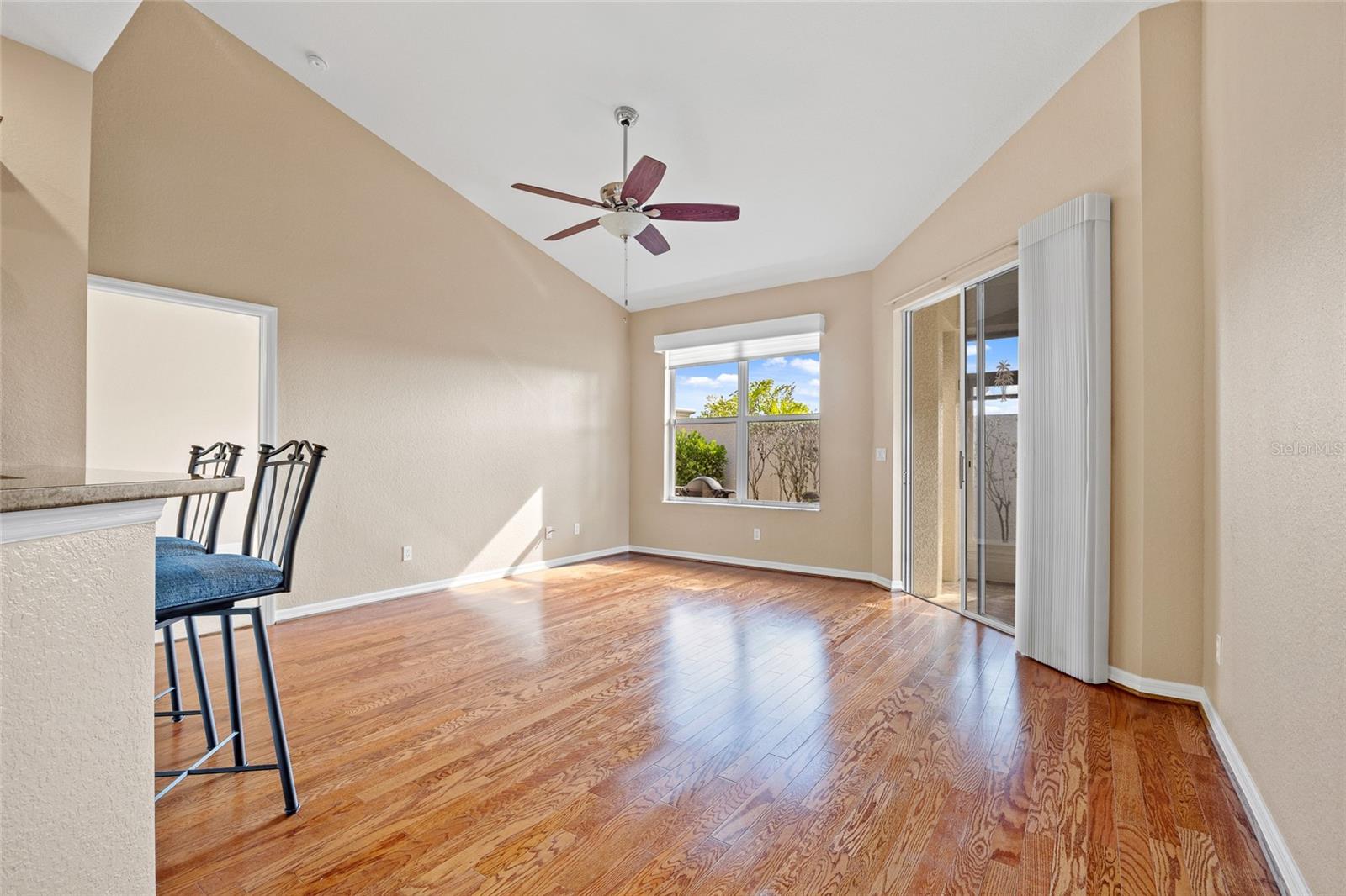 Image 11 of 46 For 16308 Sunset Palms Boulevard 1702