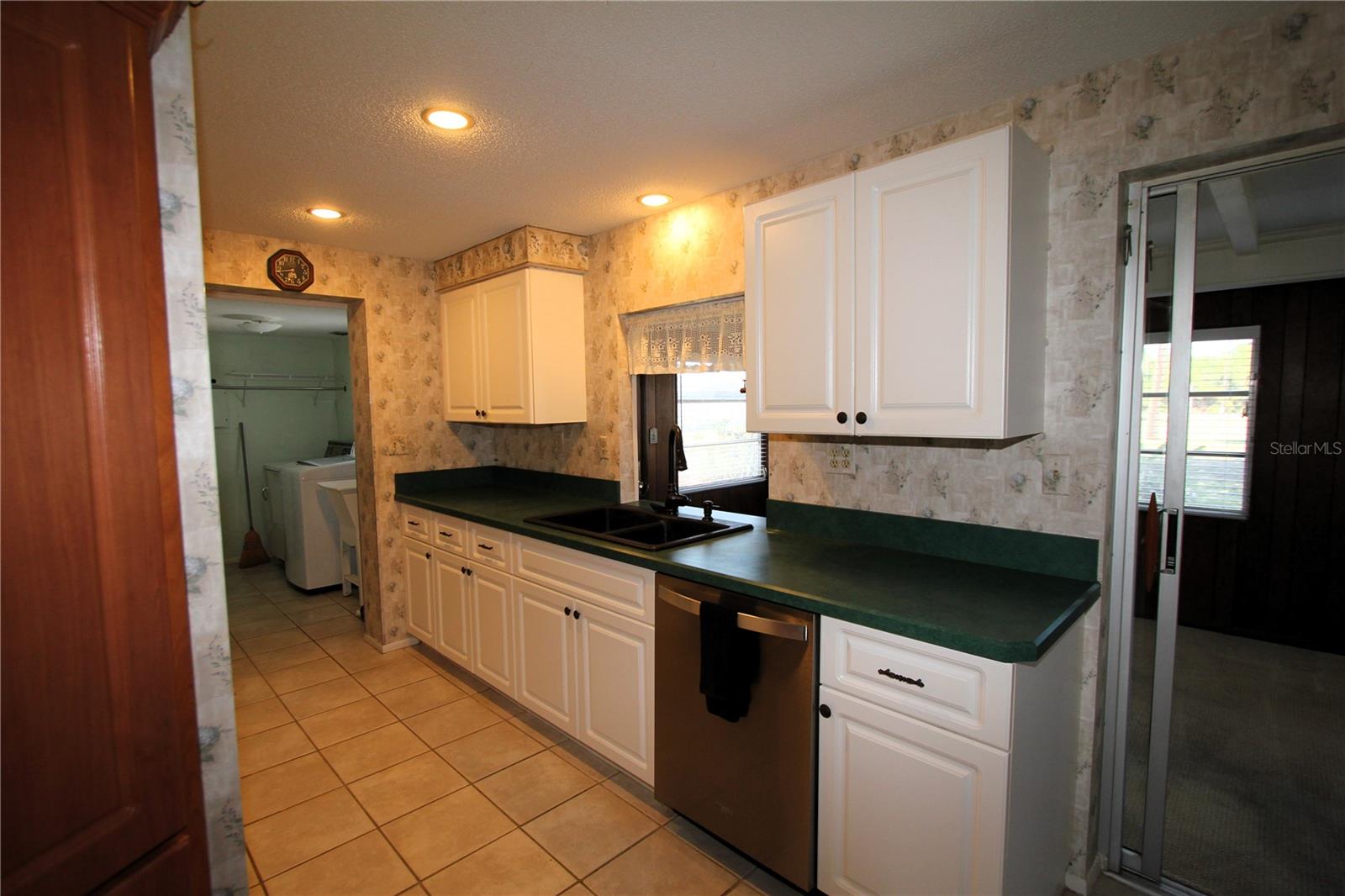 Image 23 of 50 For 458 Azalea Avenue Nw