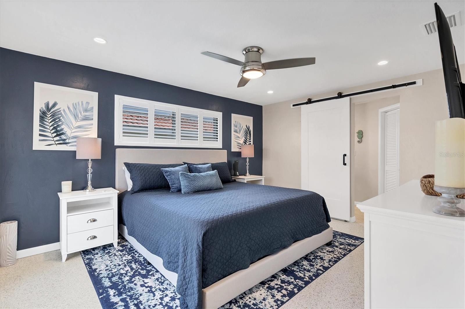 Image 22 of 43 For 280 Belvedere Court