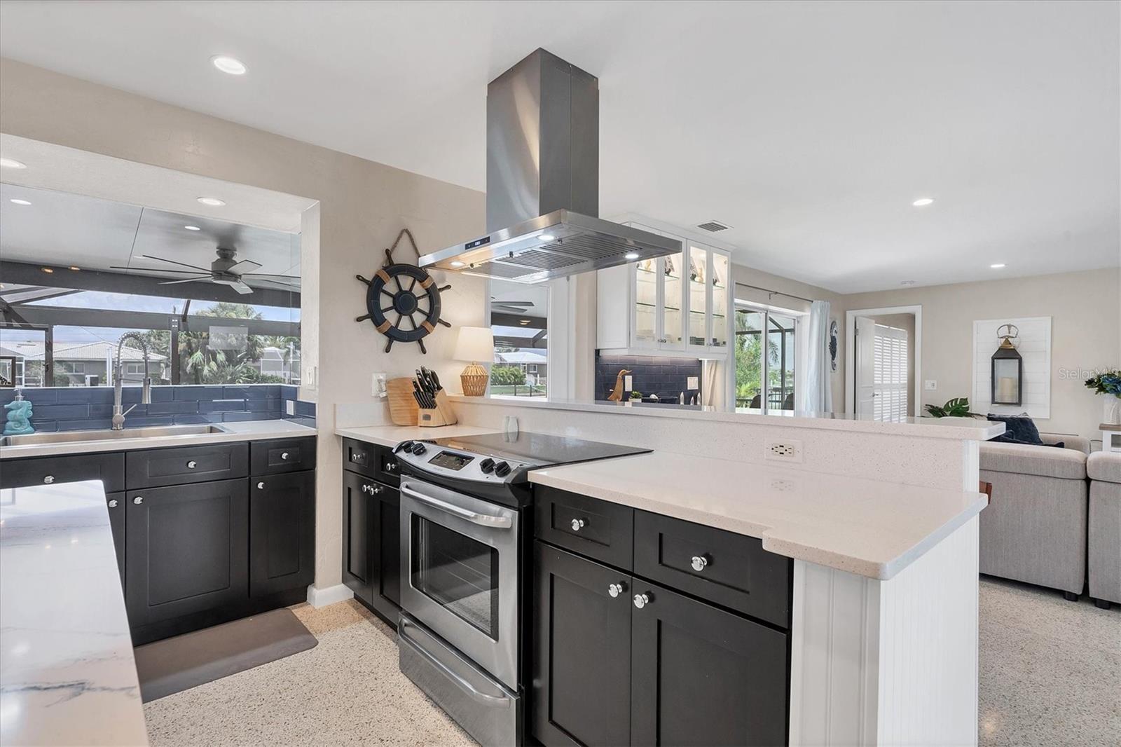 Image 7 of 43 For 280 Belvedere Court