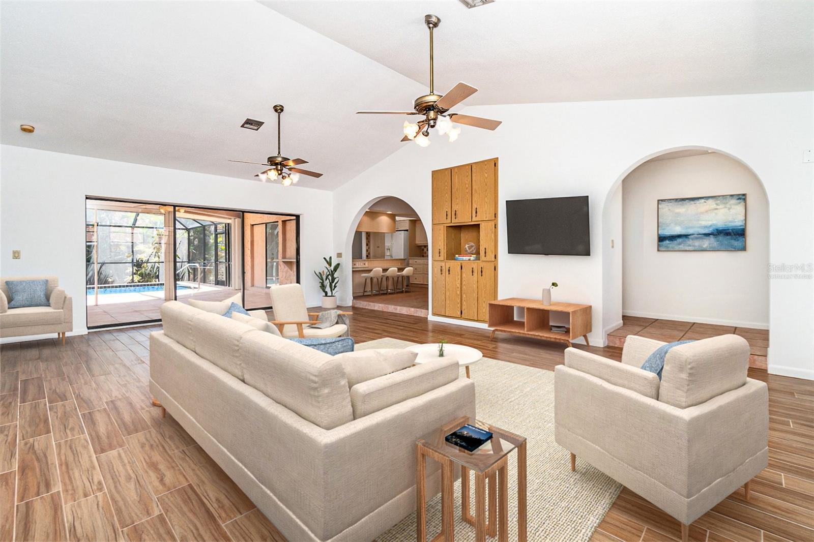 Image 10 of 48 For 2621 Via Veneto Drive