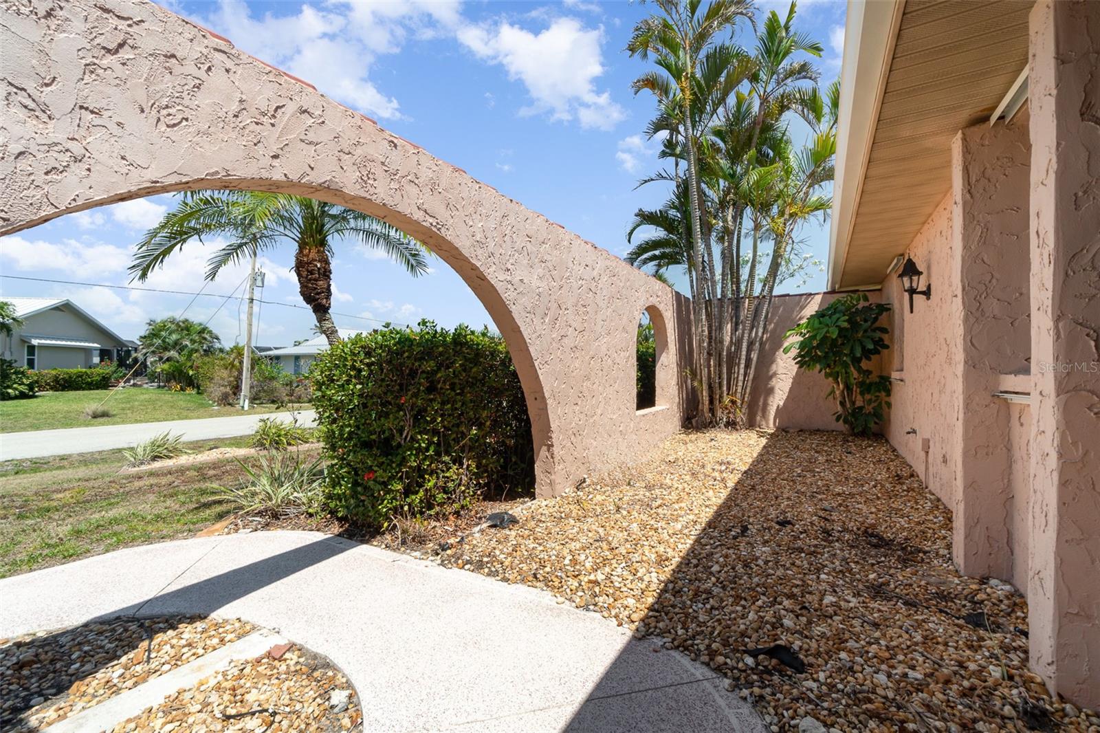 Image 3 of 48 For 2621 Via Veneto Drive