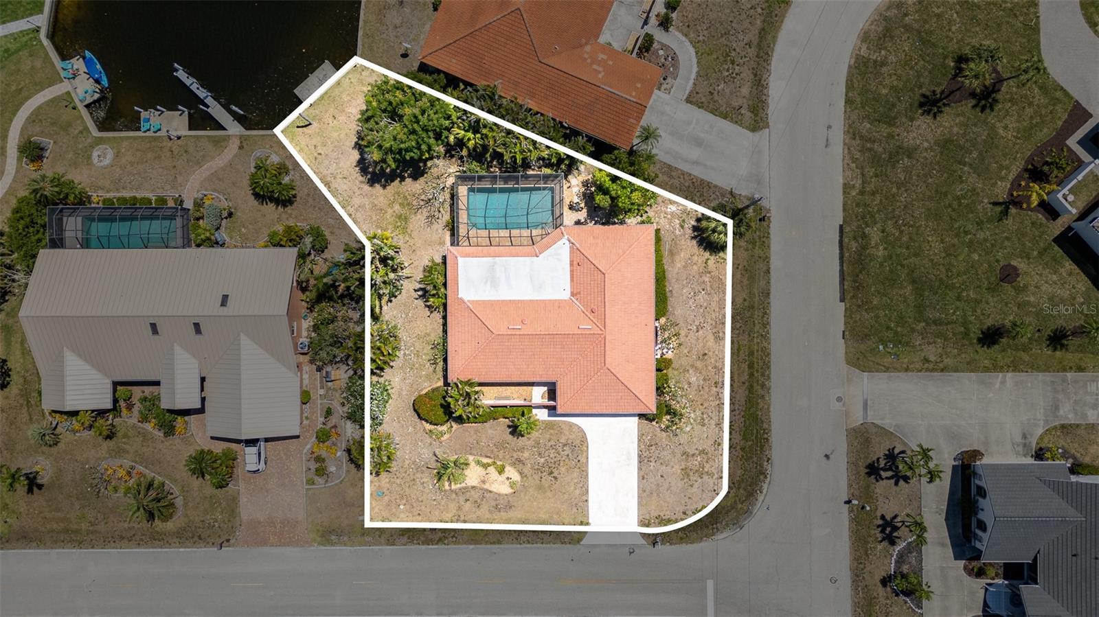 Image 36 of 48 For 2621 Via Veneto Drive