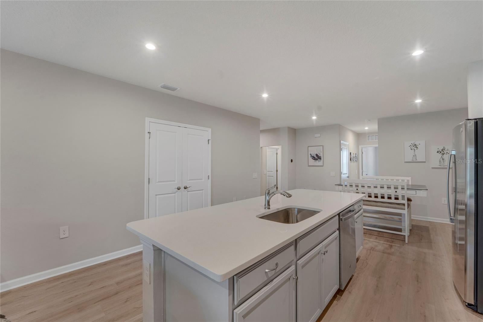 Image 13 of 42 For 1796 Palms Drive