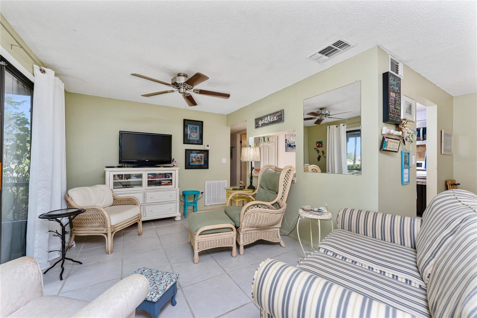 Image 8 of 43 For 4022 Beaver Lane 500c