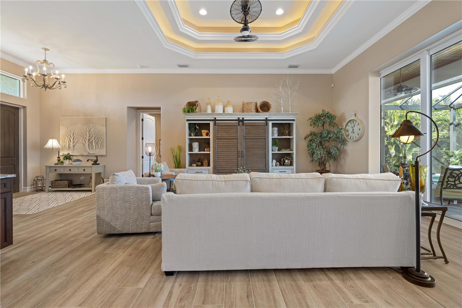 Image 19 of 62 For 2850 Magdalina Drive