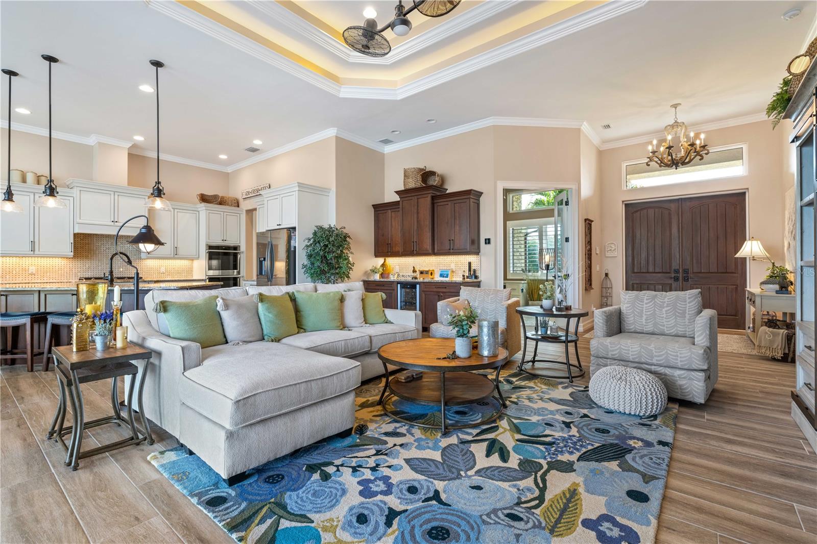 Image 3 of 62 For 2850 Magdalina Drive