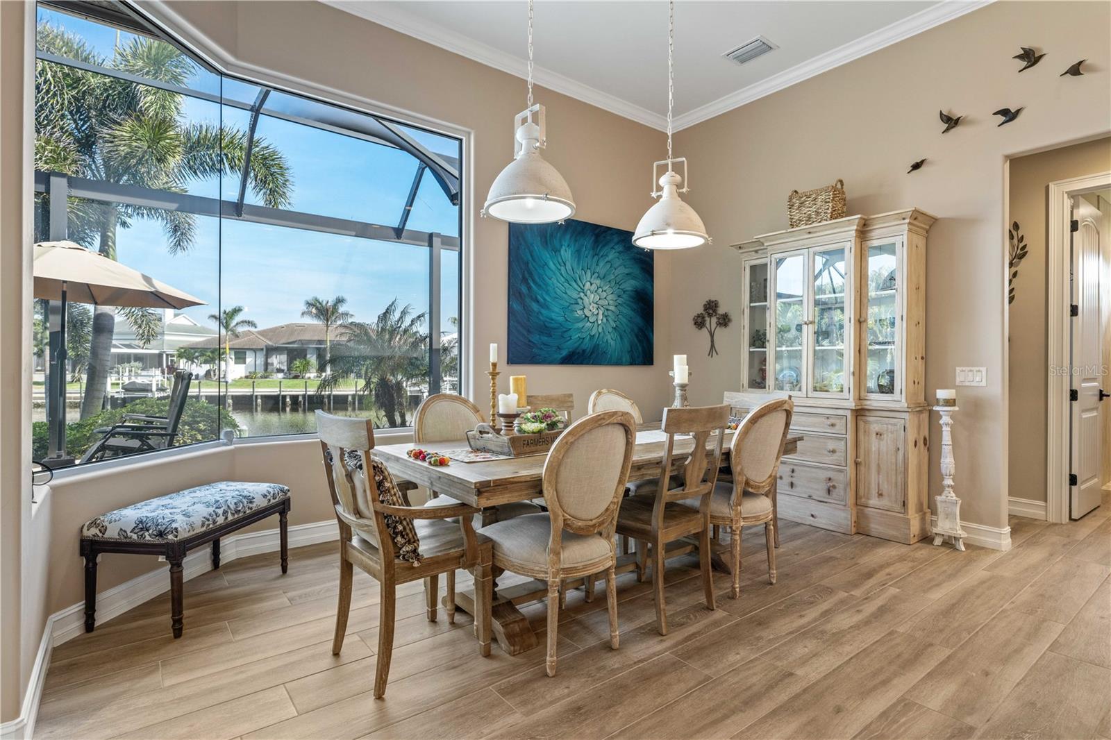 Image 30 of 62 For 2850 Magdalina Drive