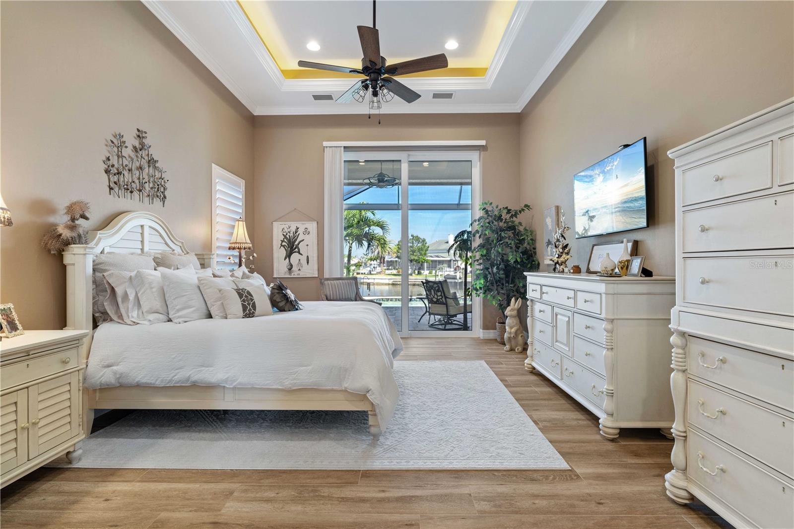 Image 33 of 62 For 2850 Magdalina Drive