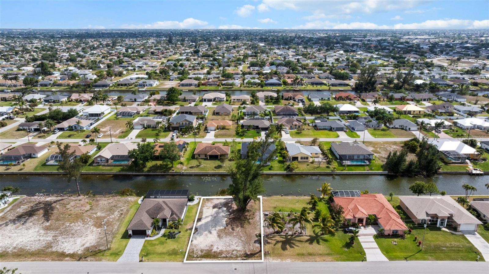 Details for 216 15th Terrace, CAPE CORAL, FL 33990